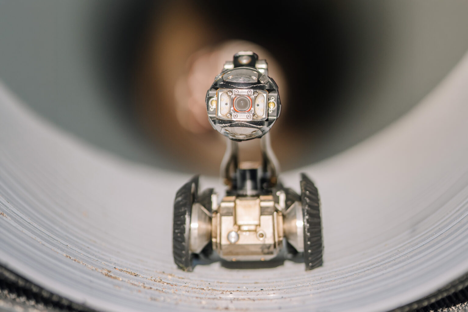 New chip could help tiny robots traverse complex environments | MIT News New chip could help tiny robots traverse complex environments | MIT News