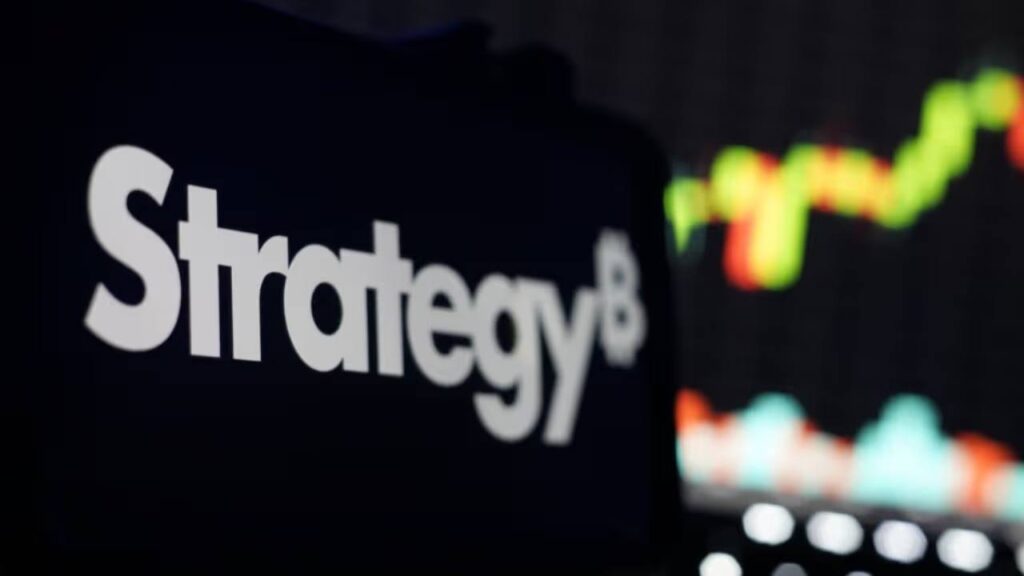 Saylor Sparks Bitcoin Buy Buzz After Strategy’s Rare BTC Sale Saylor Sparks Bitcoin Buy Buzz After Strategy’s Rare BTC Sale